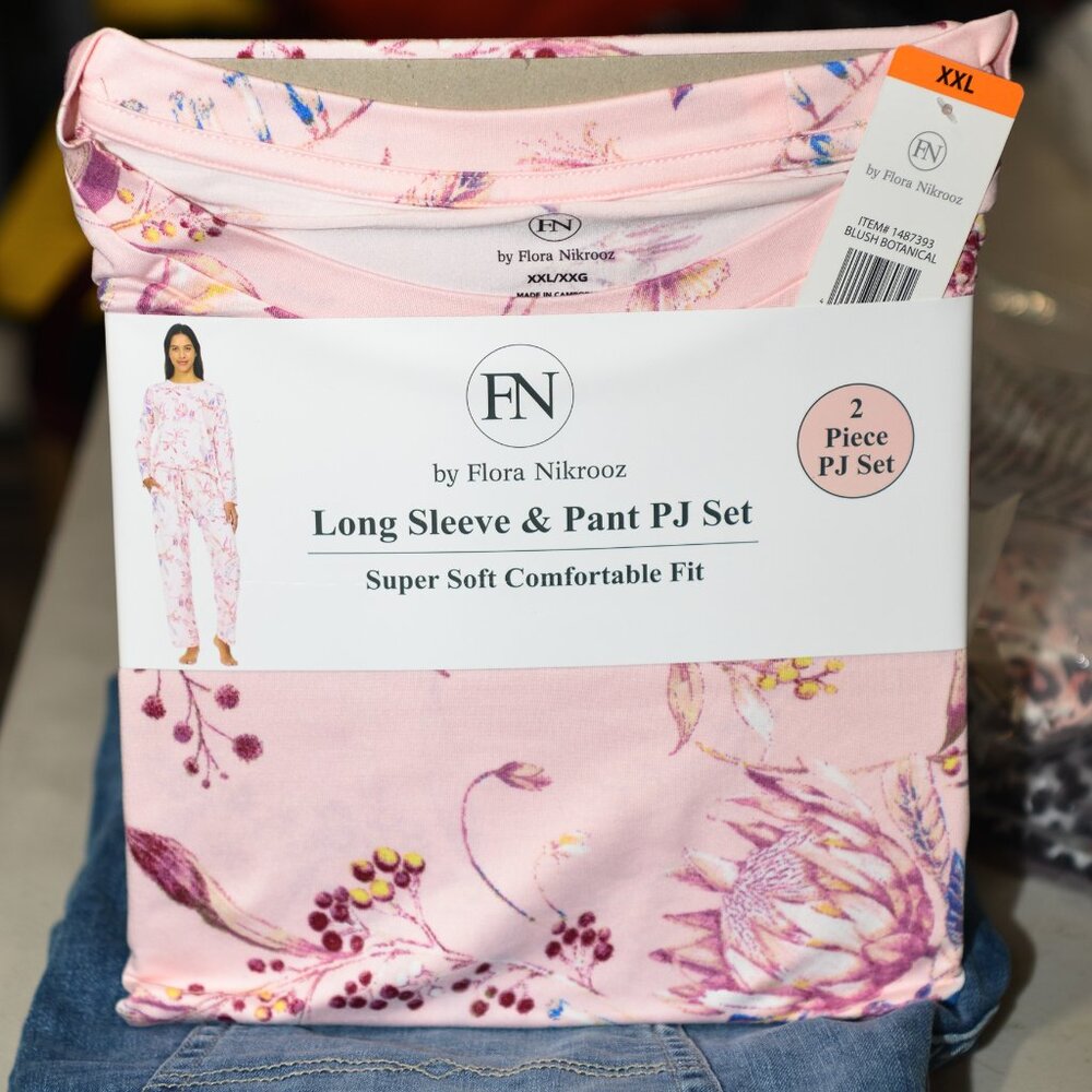 Flora Nikrooz Ladies' 2-piece PJ Set